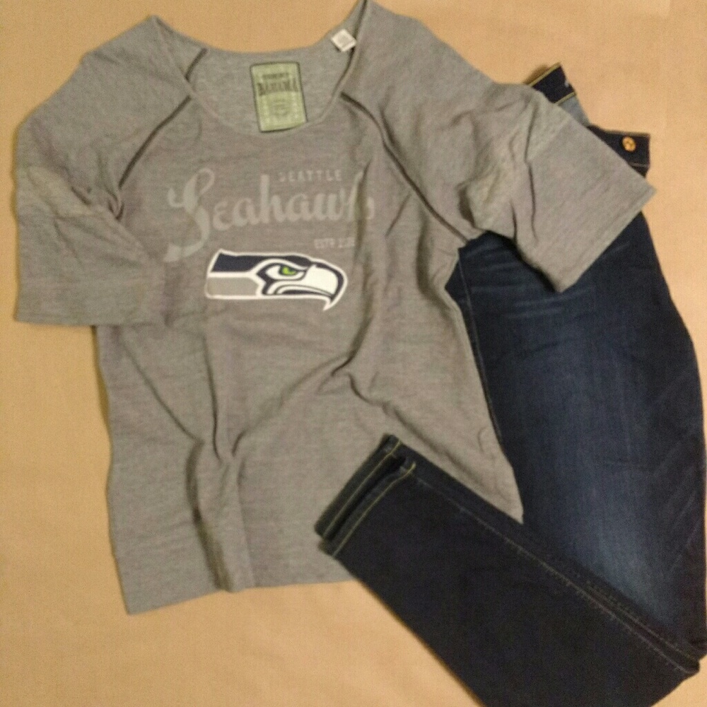 Tommy Bahama Gray Short Sleeve Tee
